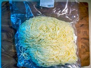 Фрайчизы со вкусом Мексиканские пряности (100 гр.): Сырный продукт ФЕРМЕРСКИЙ паутинка белая