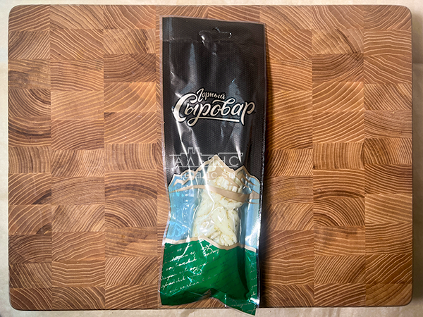 Сыр 100 гр ГОРНЫЙ СЫРОВАР (Косичка с укропом и чесноком) в Коврове