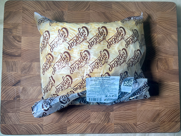 Сыр 1 кг ГОРНЫЙ СЫРОВАР (Паутинка со вкусом красной икры) в Коврове